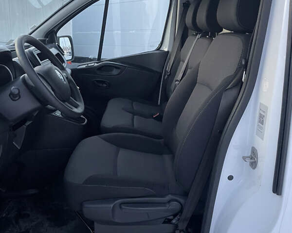 Білий Рено Трафік, об'ємом двигуна 2 л та пробігом 105 тис. км за 22500 $, фото 12 на Automoto.ua