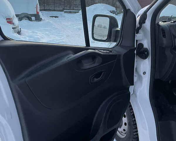 Білий Рено Трафік, об'ємом двигуна 2 л та пробігом 105 тис. км за 22500 $, фото 10 на Automoto.ua