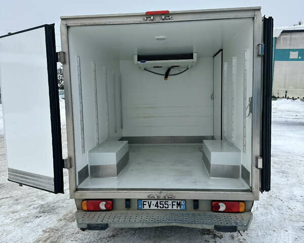 Білий Рено Трафік, об'ємом двигуна 2 л та пробігом 199 тис. км за 20499 $, фото 16 на Automoto.ua