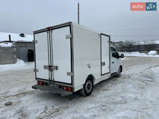 Білий Рено Трафік, об'ємом двигуна 2 л та пробігом 199 тис. км за 20499 $, фото 6 на Automoto.ua