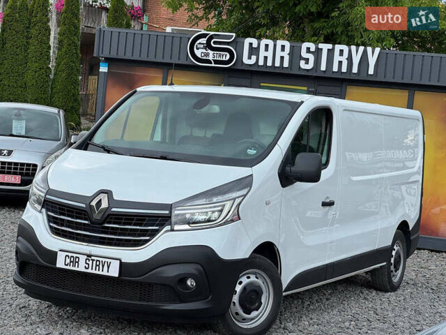 Белый Рено Трафик, объемом двигателя 2 л и пробегом 185 тыс. км за 17999 $, фото 1 на Automoto.ua