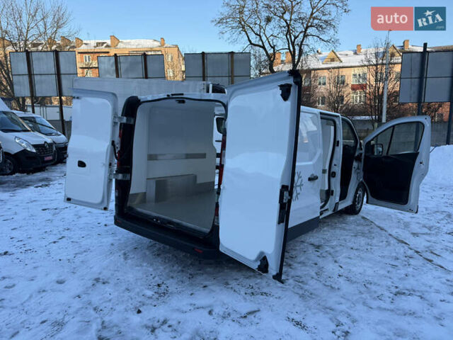 Білий Рено Трафік, об'ємом двигуна 2 л та пробігом 251 тис. км за 20900 $, фото 15 на Automoto.ua