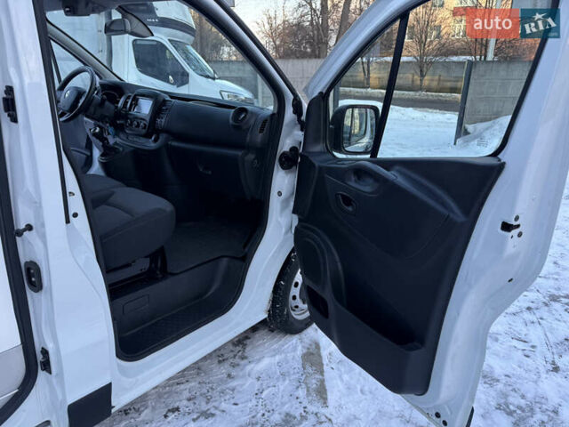 Білий Рено Трафік, об'ємом двигуна 2 л та пробігом 251 тис. км за 20900 $, фото 34 на Automoto.ua