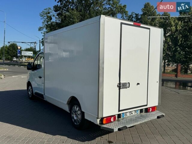 Білий Рено Трафік, об'ємом двигуна 2 л та пробігом 308 тис. км за 18900 $, фото 4 на Automoto.ua