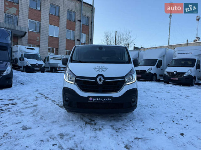 Білий Рено Трафік, об'ємом двигуна 2 л та пробігом 251 тис. км за 20900 $, фото 1 на Automoto.ua