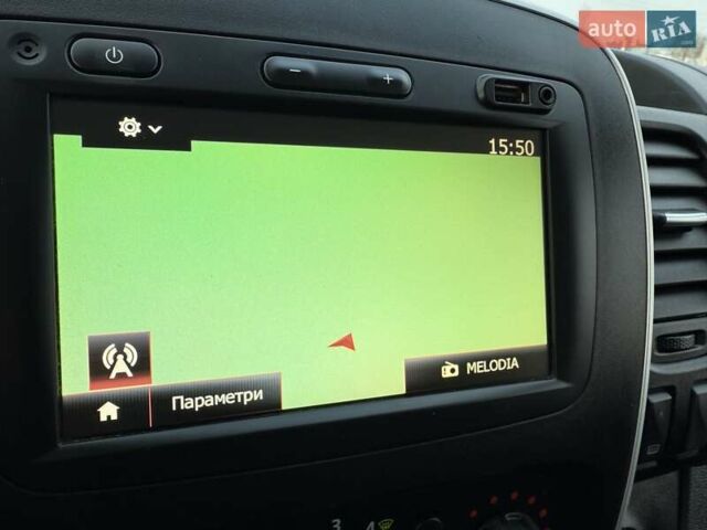 Белый Рено Трафик, объемом двигателя 2 л и пробегом 170 тыс. км за 21650 $, фото 42 на Automoto.ua