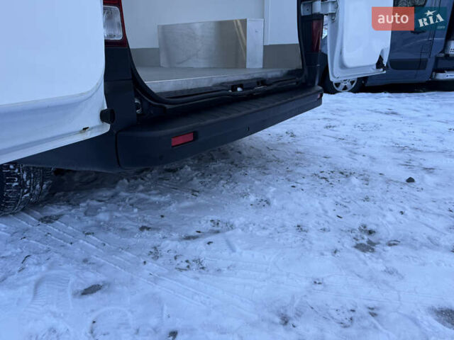 Білий Рено Трафік, об'ємом двигуна 2 л та пробігом 251 тис. км за 20900 $, фото 18 на Automoto.ua