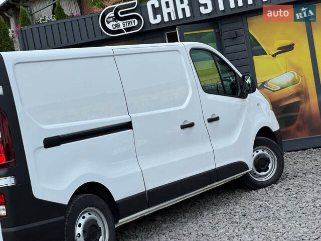 Белый Рено Трафик, объемом двигателя 2 л и пробегом 185 тыс. км за 17999 $, фото 30 на Automoto.ua