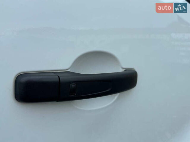 Белый Рено Трафик, объемом двигателя 2 л и пробегом 185 тыс. км за 17999 $, фото 33 на Automoto.ua