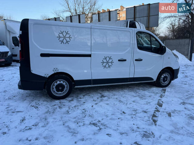 Білий Рено Трафік, об'ємом двигуна 2 л та пробігом 251 тис. км за 20900 $, фото 7 на Automoto.ua