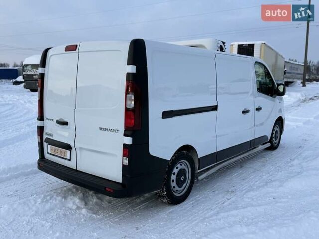 Белый Рено Трафик, объемом двигателя 2 л и пробегом 170 тыс. км за 21650 $, фото 7 на Automoto.ua