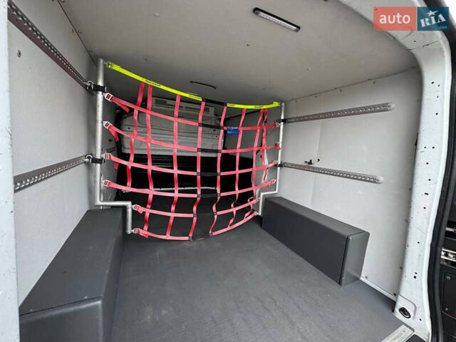 Белый Рено Трафик, объемом двигателя 2 л и пробегом 185 тыс. км за 18500 $, фото 44 на Automoto.ua