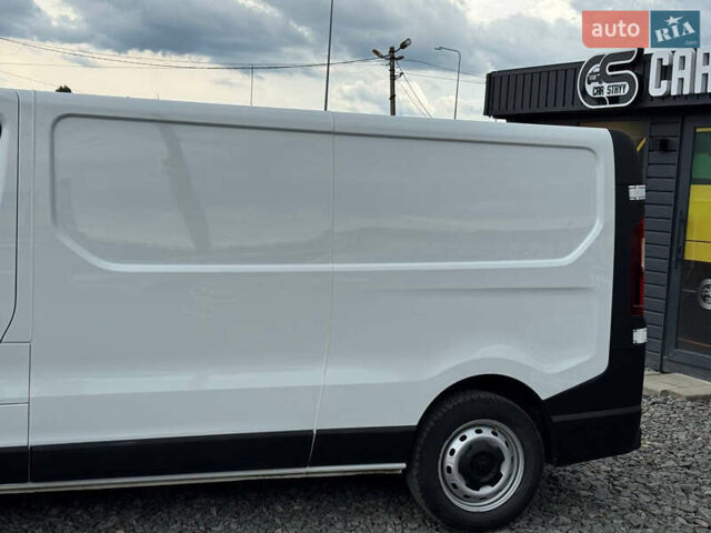 Белый Рено Трафик, объемом двигателя 2 л и пробегом 185 тыс. км за 17999 $, фото 20 на Automoto.ua