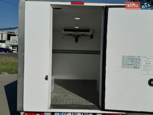 Белый Рено Трафик, объемом двигателя 2 л и пробегом 308 тыс. км за 18900 $, фото 8 на Automoto.ua