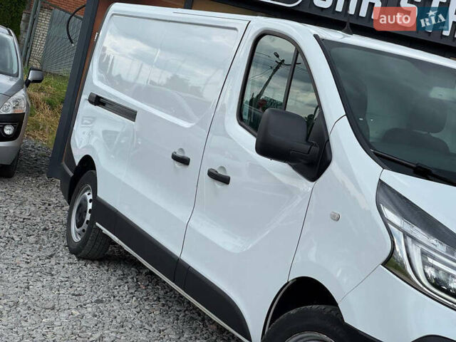 Белый Рено Трафик, объемом двигателя 2 л и пробегом 185 тыс. км за 17999 $, фото 6 на Automoto.ua