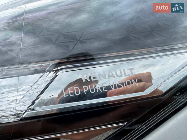 Белый Рено Трафик, объемом двигателя 2 л и пробегом 185 тыс. км за 17999 $, фото 12 на Automoto.ua