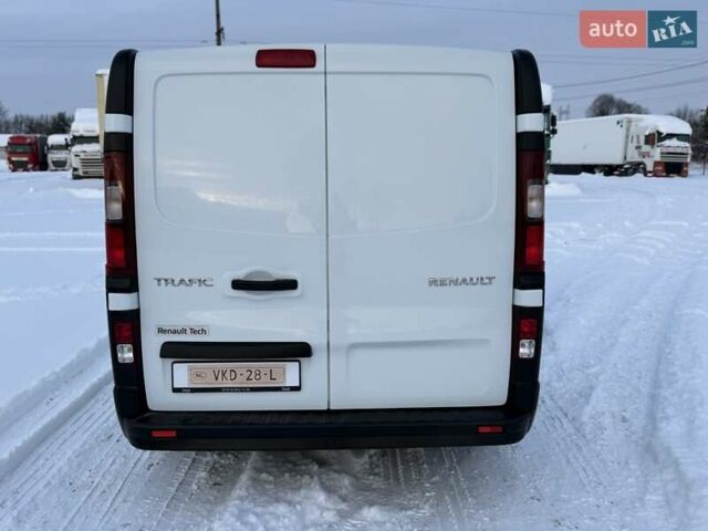 Белый Рено Трафик, объемом двигателя 2 л и пробегом 170 тыс. км за 21650 $, фото 6 на Automoto.ua