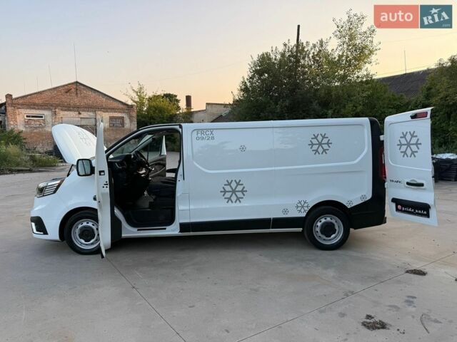 Білий Рено Трафік, об'ємом двигуна 2 л та пробігом 172 тис. км за 26900 $, фото 12 на Automoto.ua
