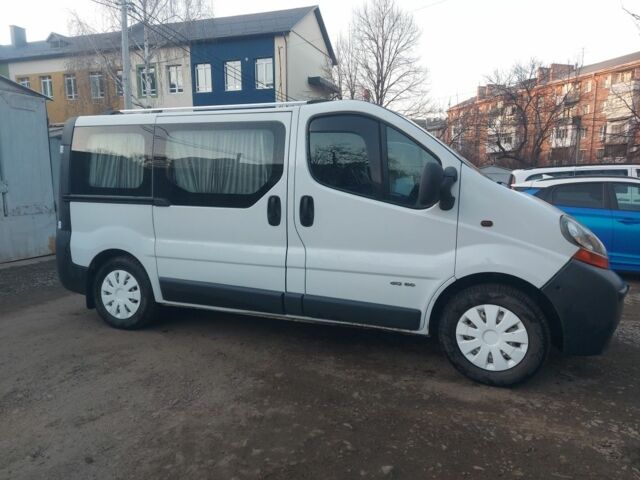 Белый Рено Трафик, объемом двигателя 0 л и пробегом 353 тыс. км за 7600 $, фото 1 на Automoto.ua