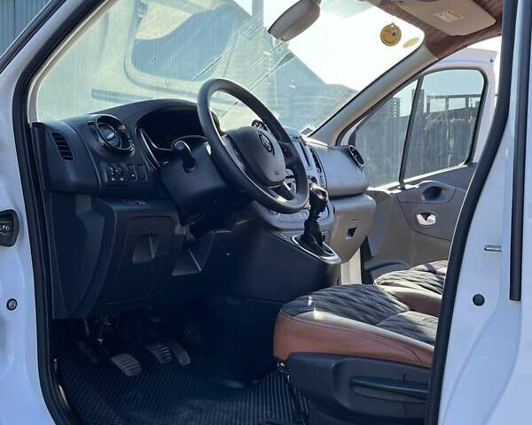 Белый Рено Трафик, объемом двигателя 1.6 л и пробегом 280 тыс. км за 29100 $, фото 18 на Automoto.ua