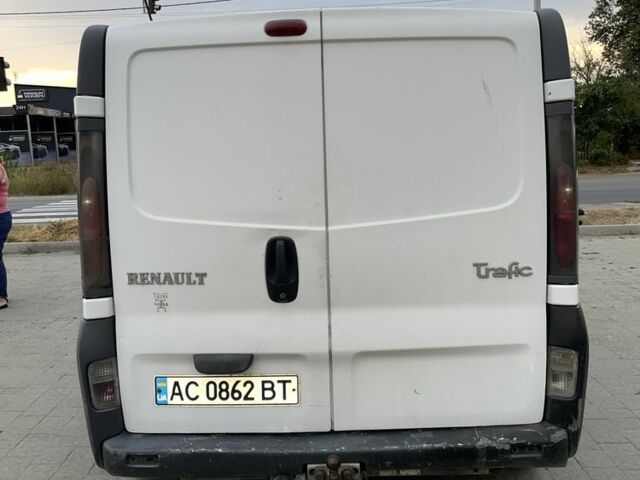 Белый Рено Трафик, объемом двигателя 1.9 л и пробегом 344 тыс. км за 5600 $, фото 3 на Automoto.ua
