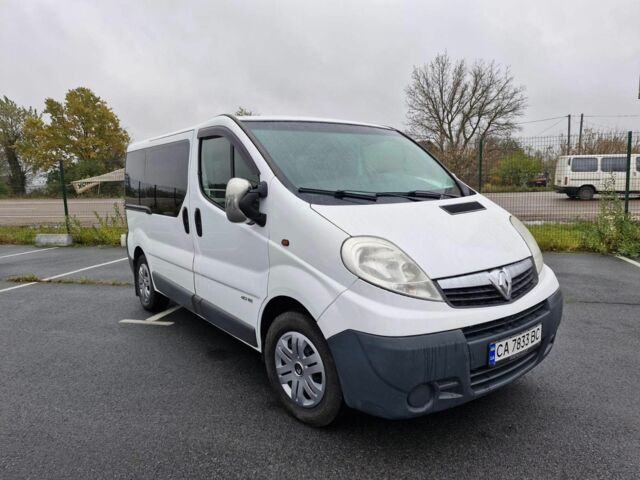 Белый Рено Трафик, объемом двигателя 2 л и пробегом 330 тыс. км за 7800 $, фото 4 на Automoto.ua