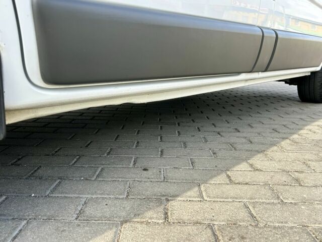 Білий Рено Трафік, об'ємом двигуна 2 л та пробігом 243 тис. км за 9800 $, фото 9 на Automoto.ua