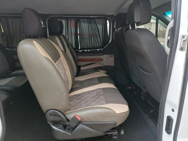 Белый Рено Трафик, объемом двигателя 2 л и пробегом 366 тыс. км за 8950 $, фото 5 на Automoto.ua