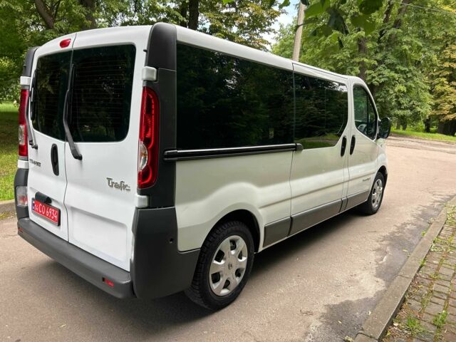 Білий Рено Трафік, об'ємом двигуна 2 л та пробігом 254 тис. км за 15900 $, фото 2 на Automoto.ua