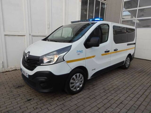 Белый Рено Трафик, объемом двигателя 1.6 л и пробегом 250 тыс. км за 16779 $, фото 1 на Automoto.ua