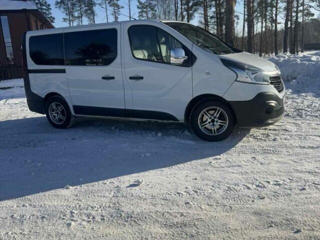 Белый Рено Трафик, объемом двигателя 1.6 л и пробегом 257 тыс. км за 15800 $, фото 5 на Automoto.ua