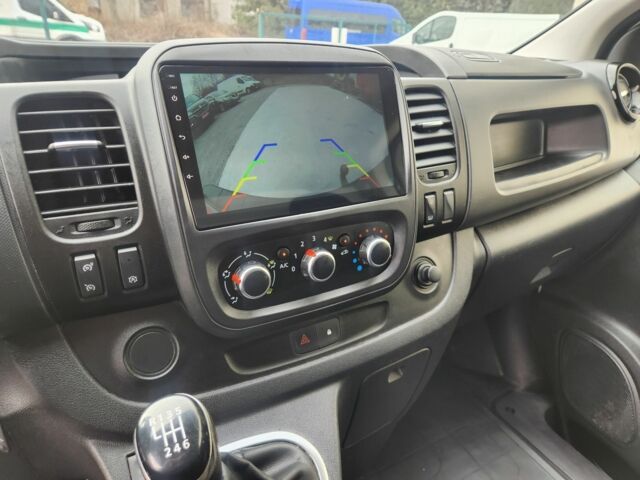 Белый Рено Трафик, объемом двигателя 2 л и пробегом 168 тыс. км за 17500 $, фото 7 на Automoto.ua