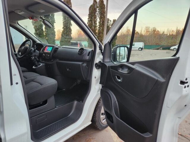 Белый Рено Трафик, объемом двигателя 2 л и пробегом 115 тыс. км за 18500 $, фото 7 на Automoto.ua