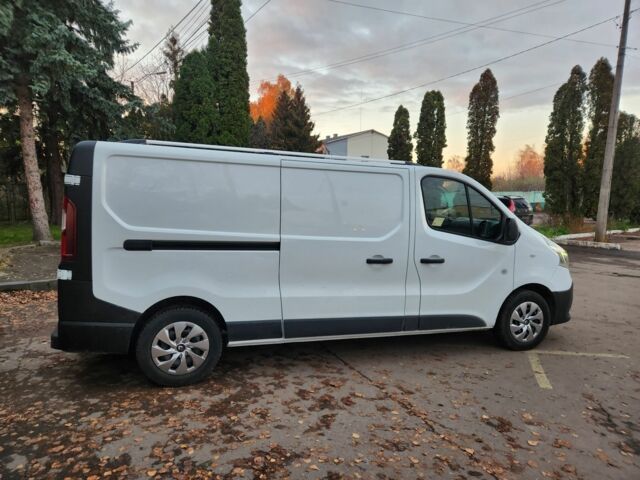 Белый Рено Трафик, объемом двигателя 2 л и пробегом 115 тыс. км за 18500 $, фото 1 на Automoto.ua