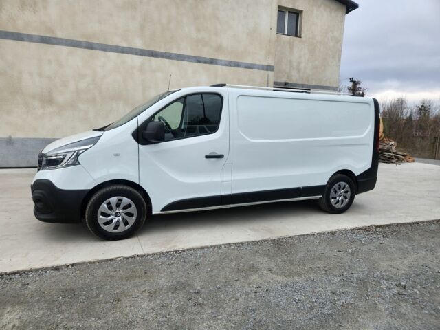 Белый Рено Трафик, объемом двигателя 2 л и пробегом 168 тыс. км за 17500 $, фото 1 на Automoto.ua