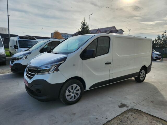 Белый Рено Трафик, объемом двигателя 2 л и пробегом 115 тыс. км за 18500 $, фото 1 на Automoto.ua