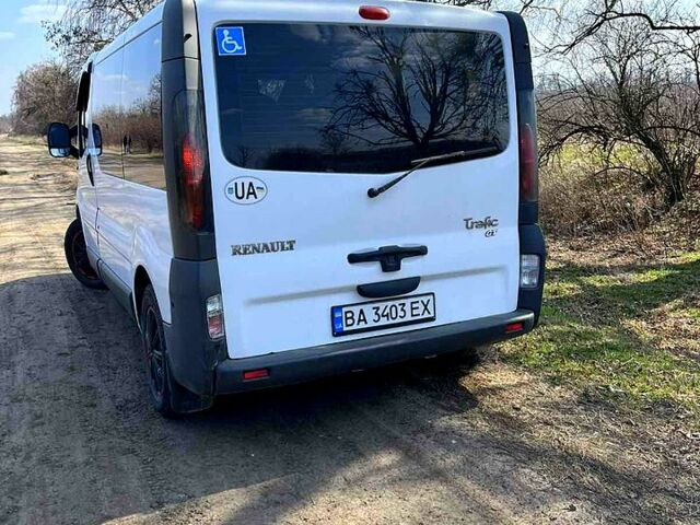 Білий Рено Трафік, об'ємом двигуна 1.9 л та пробігом 220 тис. км за 6700 $, фото 3 на Automoto.ua