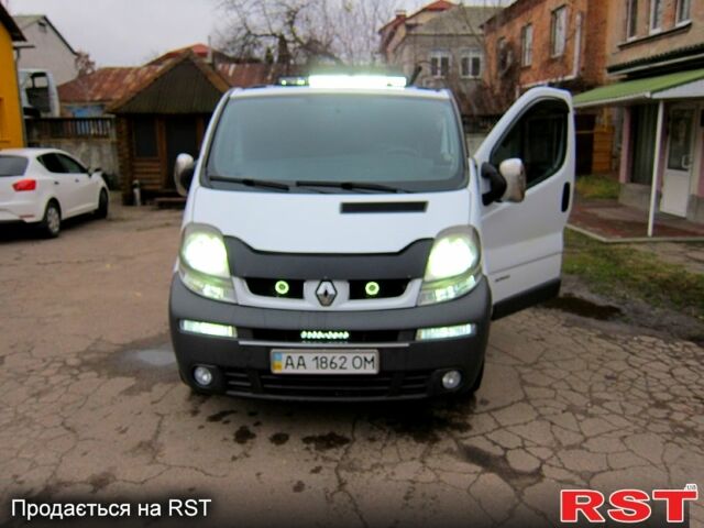 Белый Рено Трафик, объемом двигателя 1.9 л и пробегом 0 тыс. км за 7500 $, фото 12 на Automoto.ua