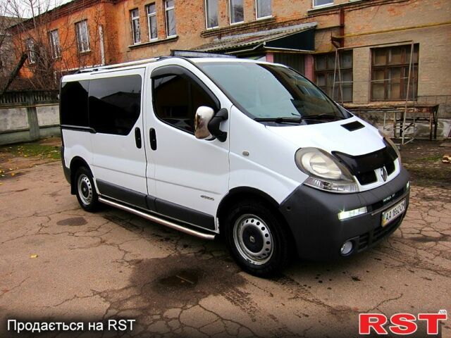 Белый Рено Трафик, объемом двигателя 1.9 л и пробегом 0 тыс. км за 7500 $, фото 2 на Automoto.ua