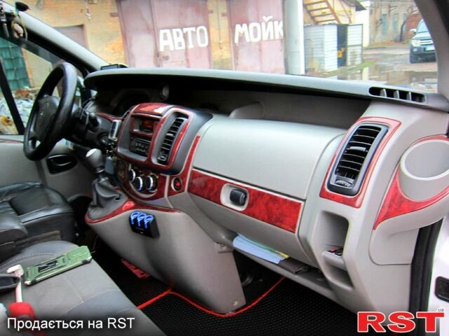 Белый Рено Трафик, объемом двигателя 1.9 л и пробегом 0 тыс. км за 7500 $, фото 8 на Automoto.ua