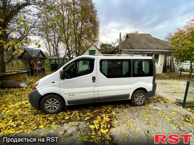 Білий Рено Трафік, об'ємом двигуна 1.9 л та пробігом 320 тис. км за 7000 $, фото 1 на Automoto.ua