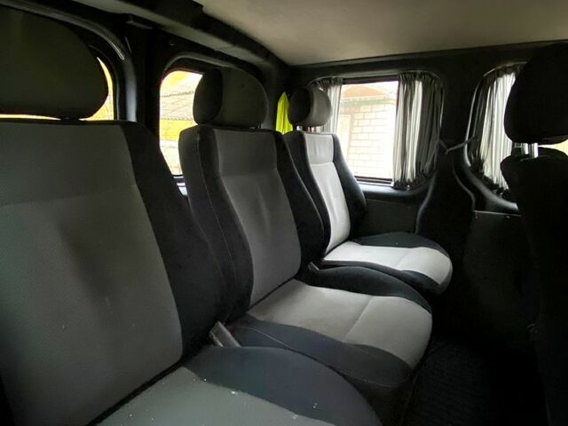 Білий Рено Трафік, об'ємом двигуна 1.9 л та пробігом 320 тис. км за 7000 $, фото 3 на Automoto.ua