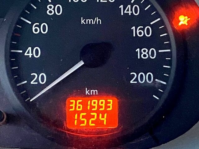 Білий Рено Трафік, об'ємом двигуна 1.9 л та пробігом 320 тис. км за 7000 $, фото 9 на Automoto.ua