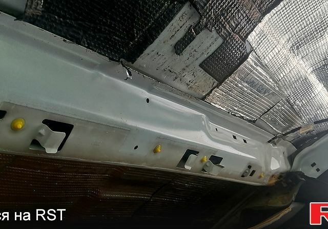 Белый Рено Трафик, объемом двигателя 19 л и пробегом 330 тыс. км за 4000 $, фото 4 на Automoto.ua
