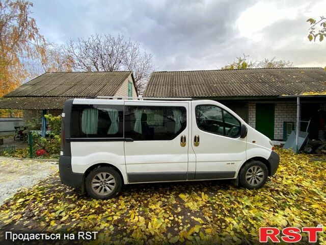 Білий Рено Трафік, об'ємом двигуна 1.9 л та пробігом 320 тис. км за 7000 $, фото 2 на Automoto.ua