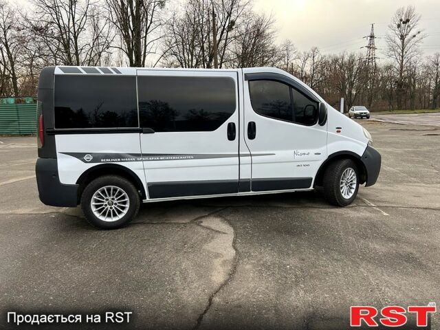 Белый Рено Трафик, объемом двигателя 1.9 л и пробегом 285 тыс. км за 7350 $, фото 2 на Automoto.ua