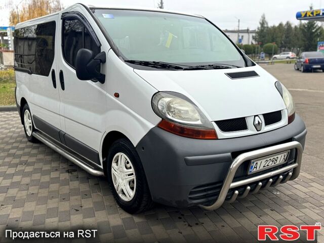 Білий Рено Трафік, об'ємом двигуна 1.9 л та пробігом 327 тис. км за 7800 $, фото 2 на Automoto.ua