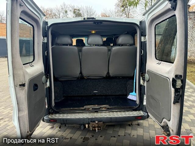 Білий Рено Трафік, об'ємом двигуна 1.9 л та пробігом 327 тис. км за 7800 $, фото 12 на Automoto.ua