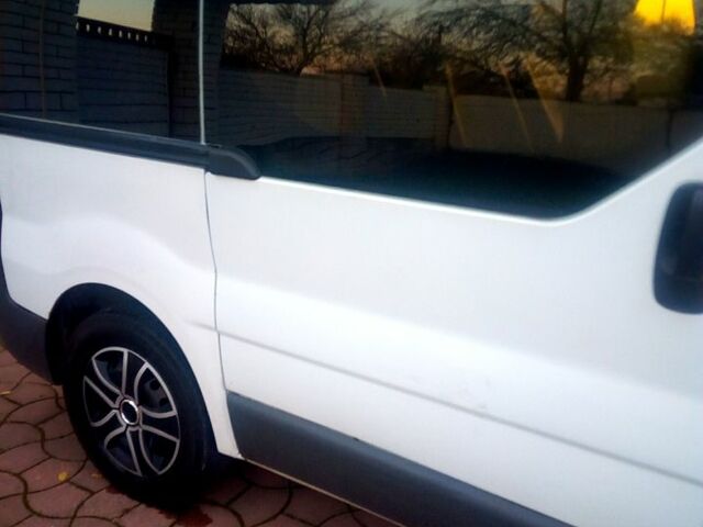 Білий Рено Трафік, об'ємом двигуна 1.9 л та пробігом 276 тис. км за 7000 $, фото 7 на Automoto.ua