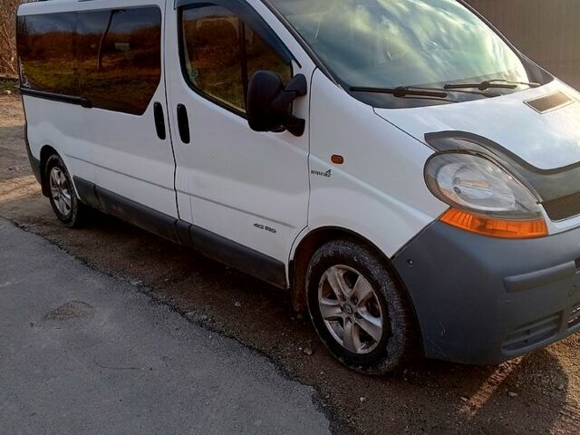 Білий Рено Трафік, об'ємом двигуна 25 л та пробігом 320 тис. км за 8350 $, фото 2 на Automoto.ua